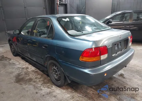 1997 Honda Civic Dx из США, поврежденный, VIN 2HGEJ6624VH527851
